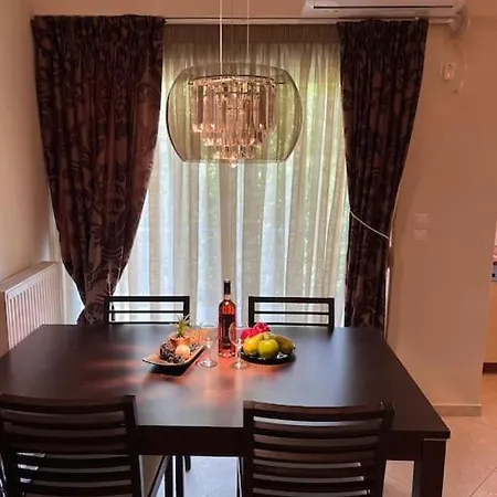 Comfortable Apartment At Skouze Hill-2